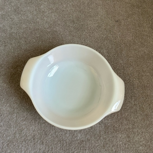 Fire King Anchor Hocking Casserole Dish without Lid in Peach Lustre - 1 Qt - Picture 1 of 3
